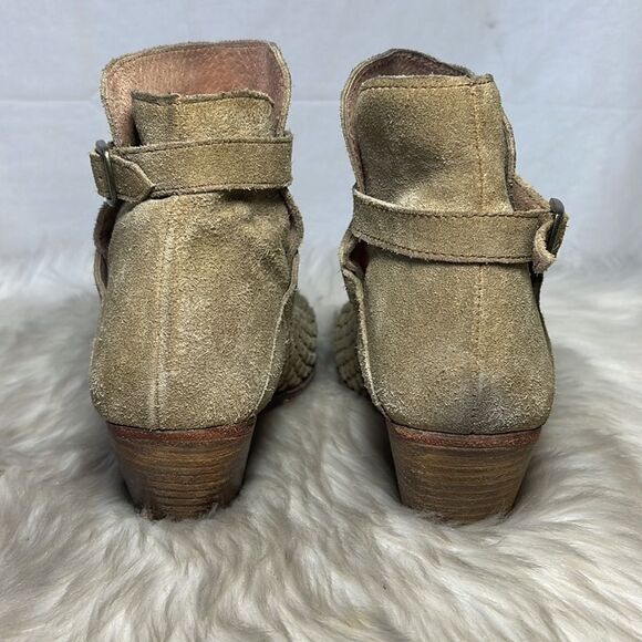 Free People Venture Soapstone Olive Distressed Suede Booties Sz 36/US 6 - Picture 5 of 12